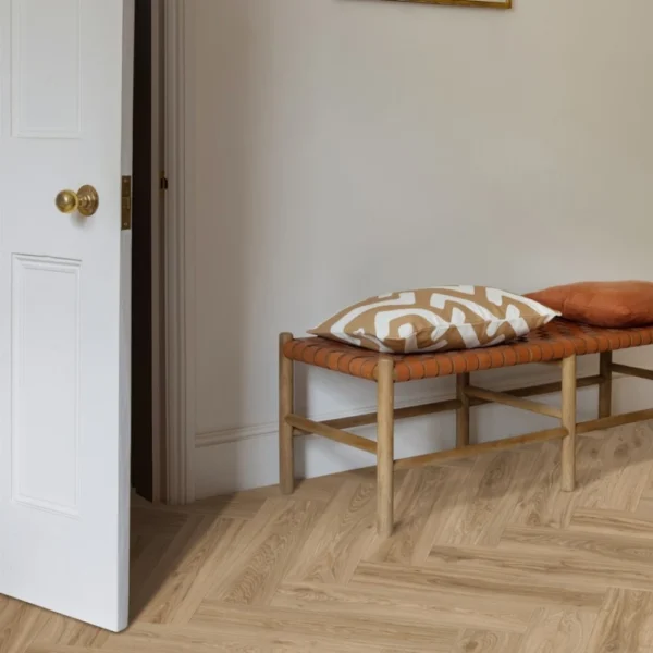 Плитка Moduleo Roots Blackjack Oak 22229 Herringbone