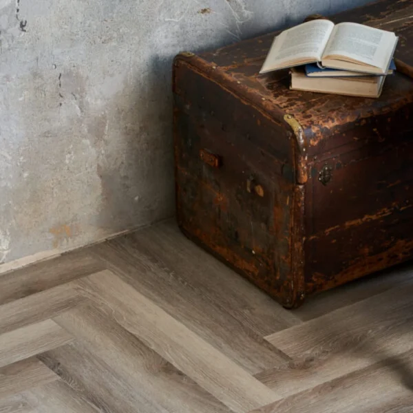 Плитка VINILAM Parquet Herringbone IS11122 Эрмитаж паркет